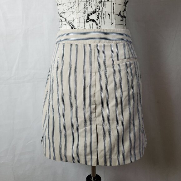 Izod Tan Striped Stretch Skort - Size 12 - Picture 3 of 4